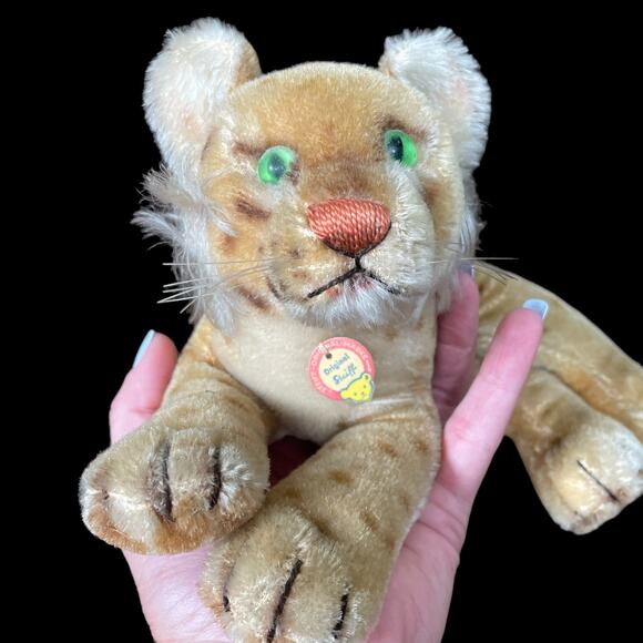 Vintage Steiff Lion Cub Stuffed Animal Mohair Green Eyes Laying No Ear Tag READ - Picture 1 of 16